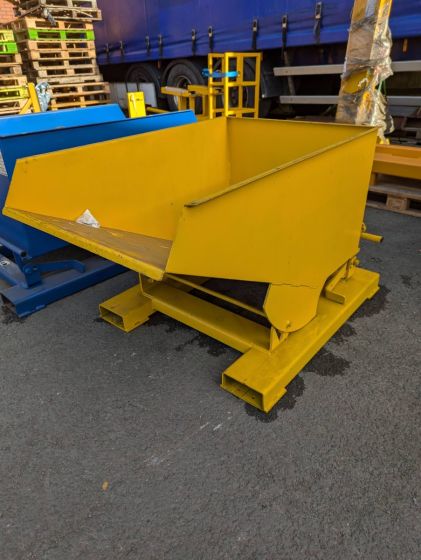 Forklift Tipping Skips - Regular Duty